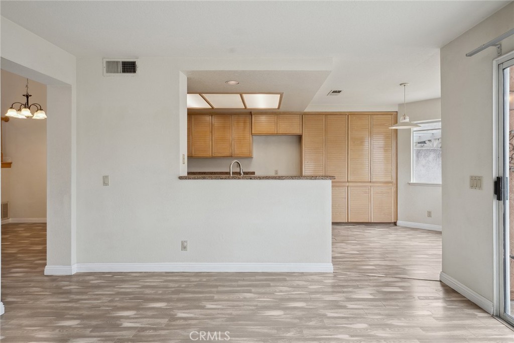 24687 Calle Largo