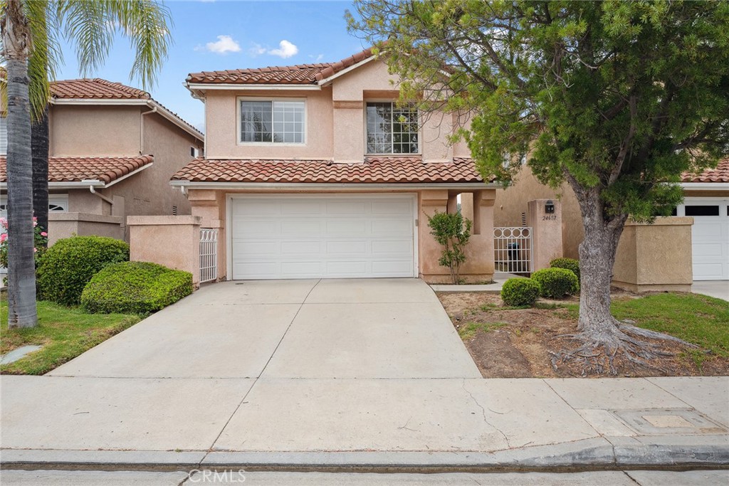 24687 Calle Largo