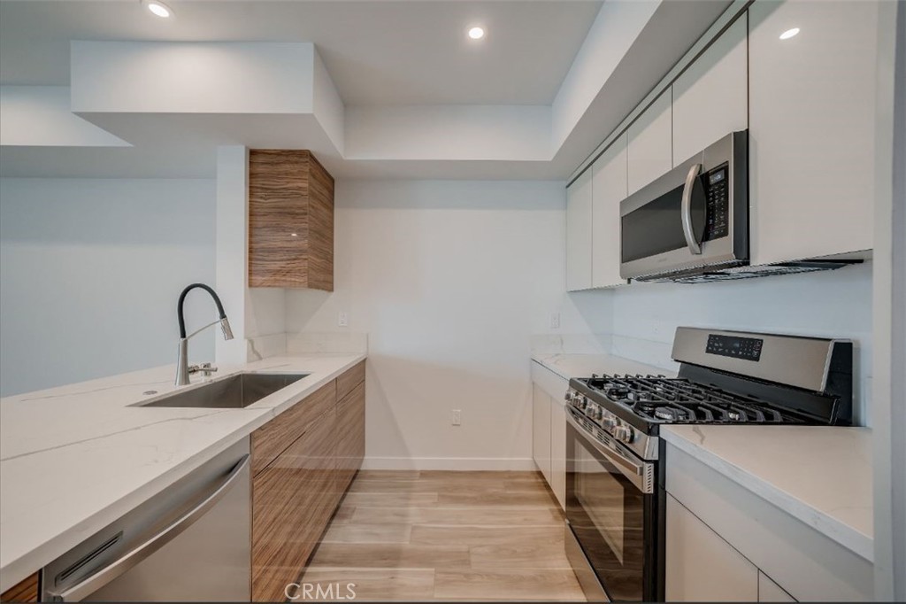 7018 Alabama Avenue 201