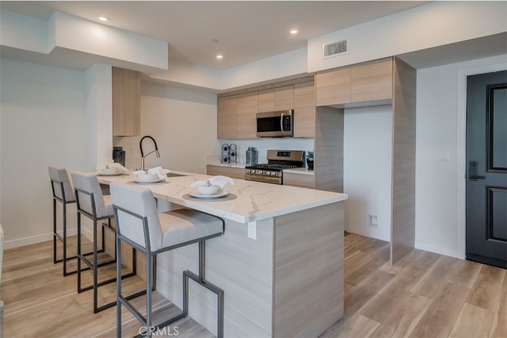 7018 Alabama Avenue 201