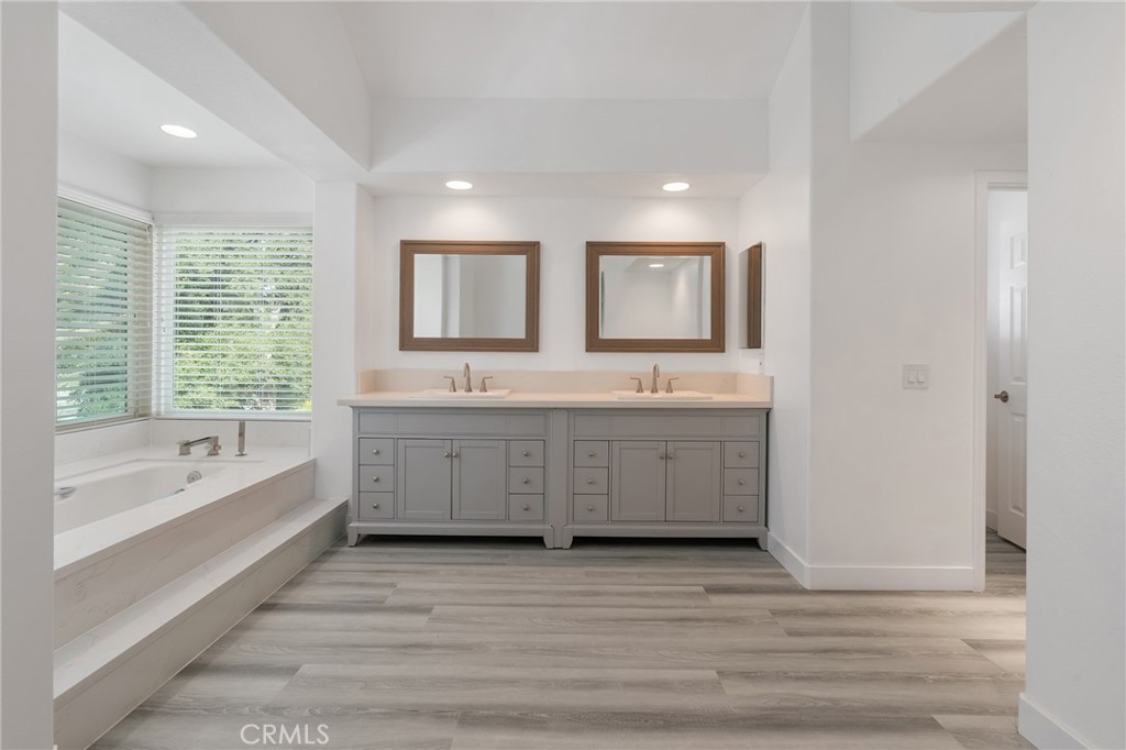 4389 Park Monte Nord