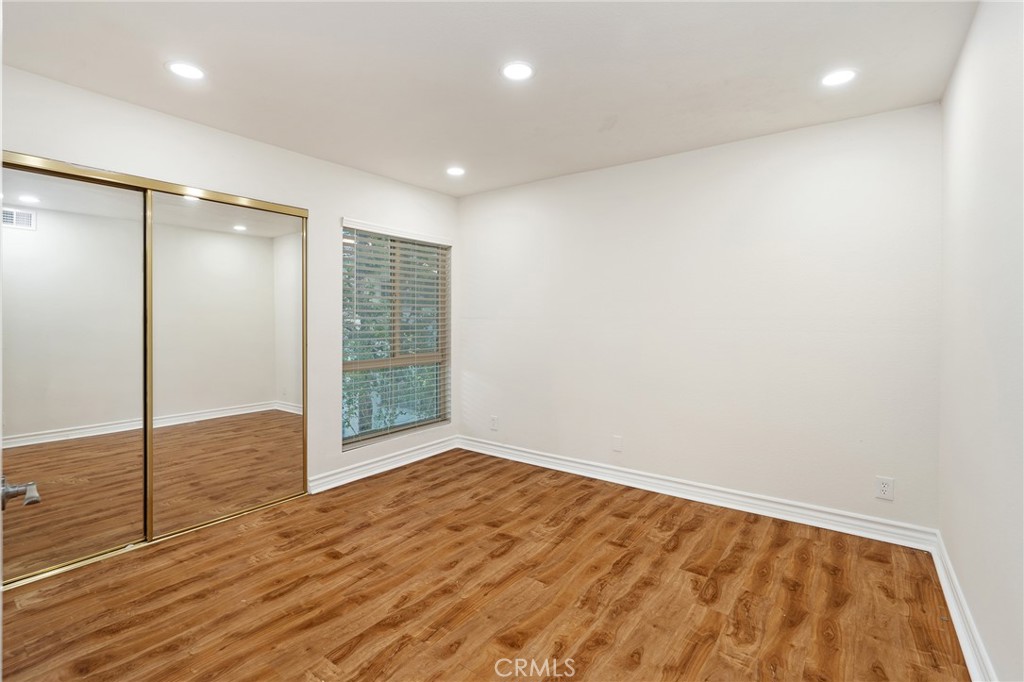 4726 Park Granada 216