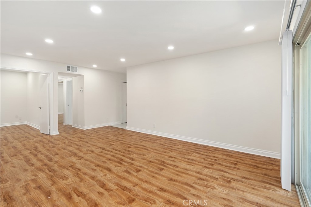 4726 Park Granada 216