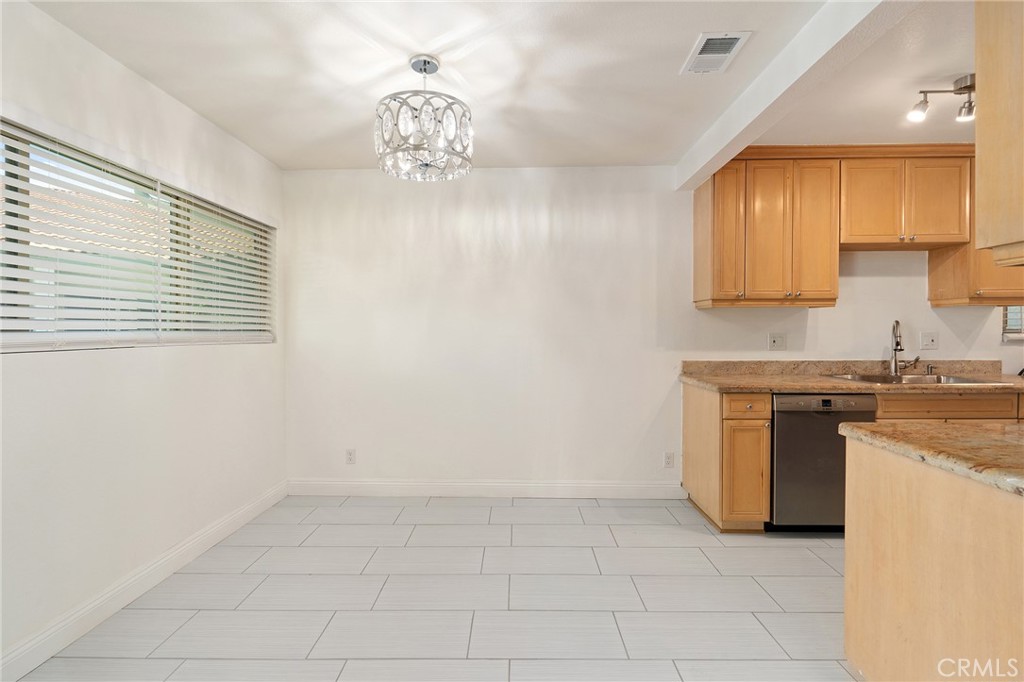 4726 Park Granada 216