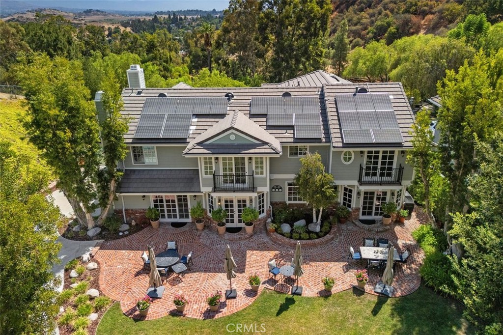 8201 Quiet Hills Court