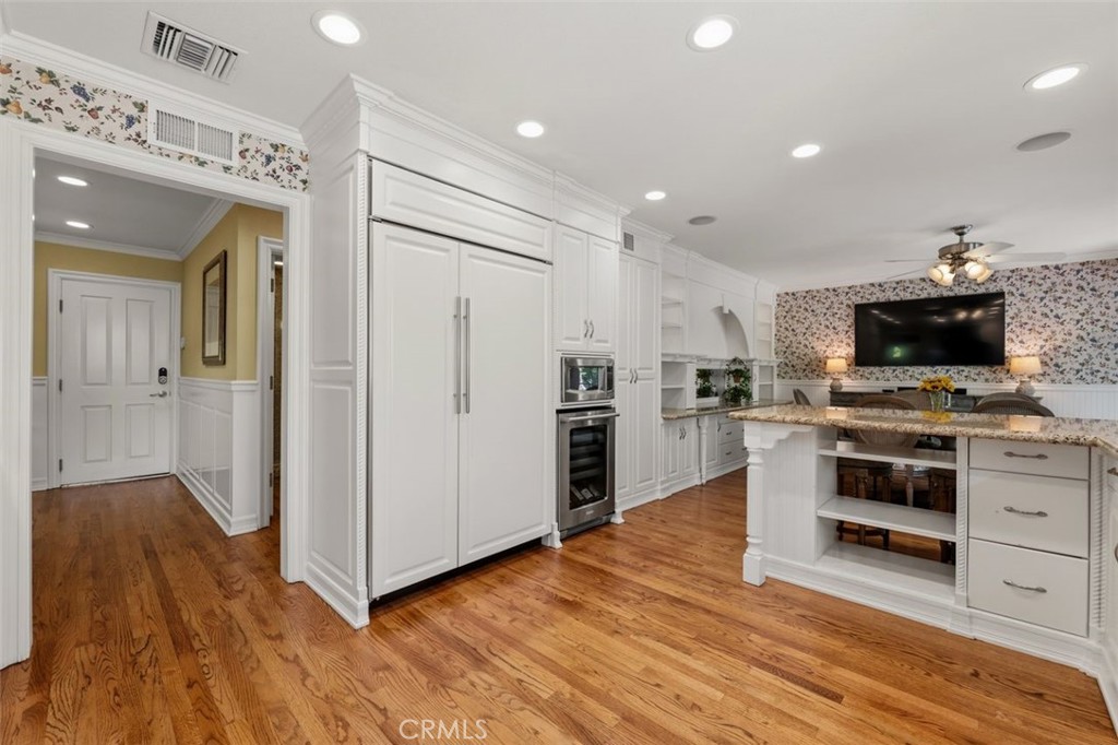 8201 Quiet Hills Court