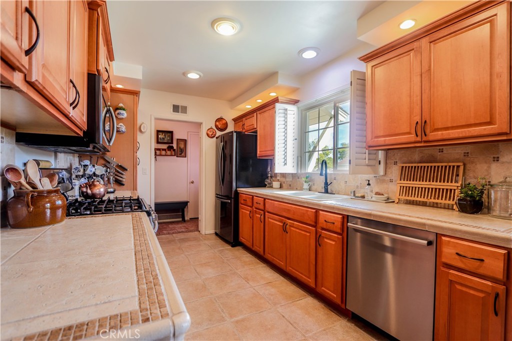 3507 Rosehedge Drive