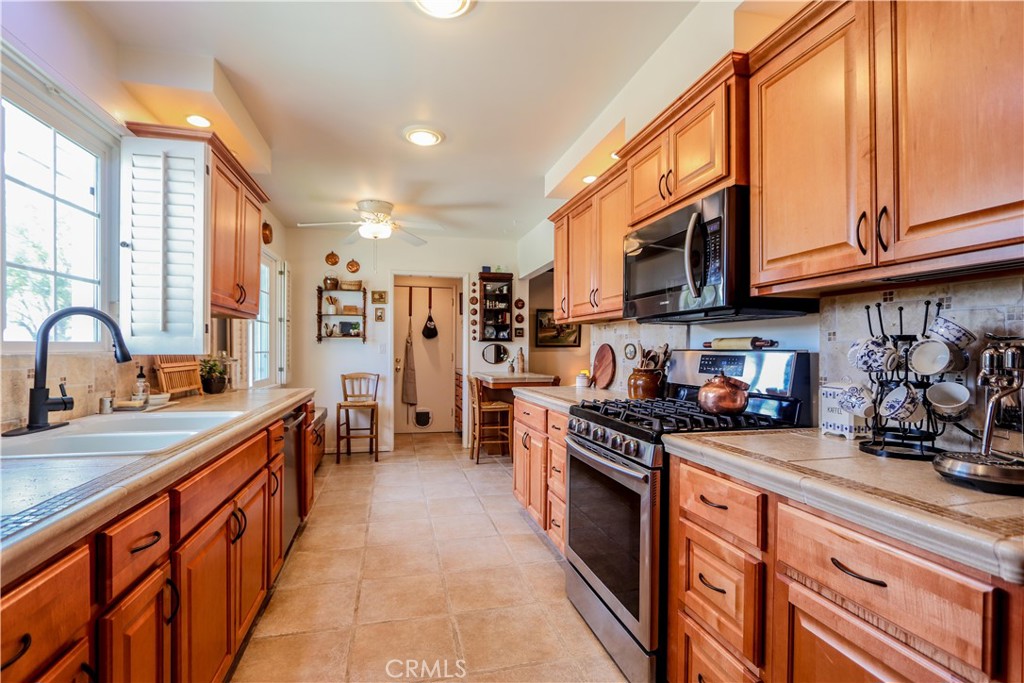 3507 Rosehedge Drive