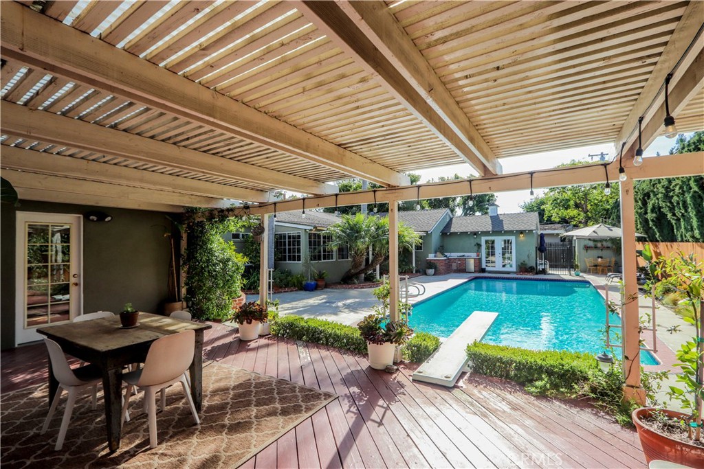 3507 Rosehedge Drive