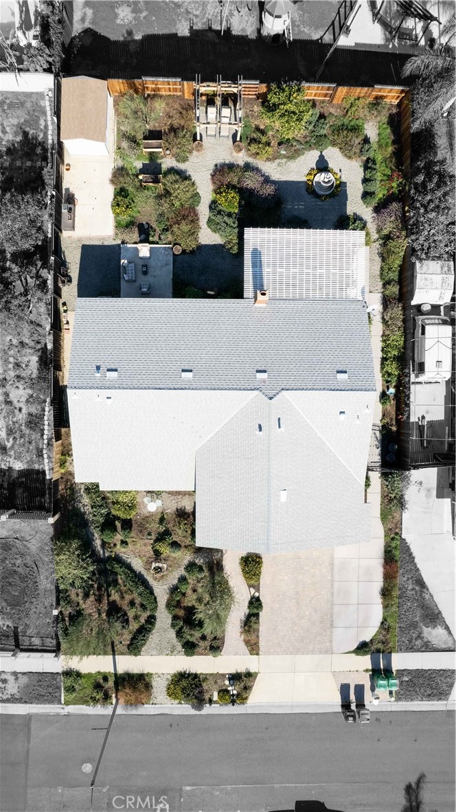 765 W Crestview Street