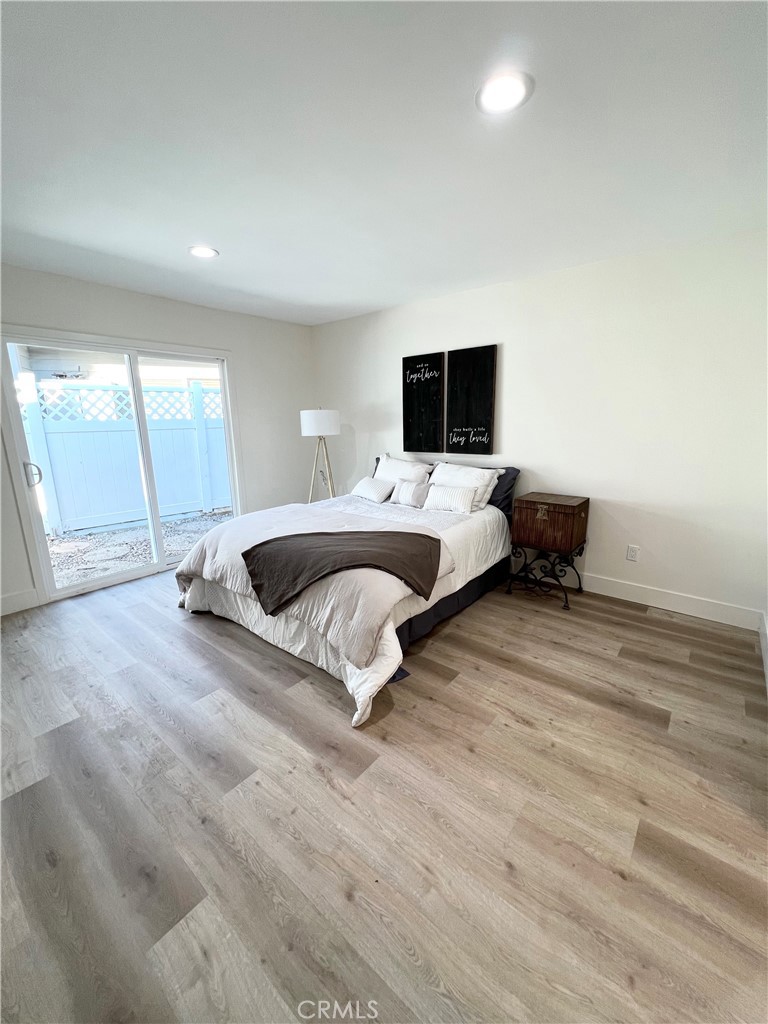 1233 E Fairway Drive