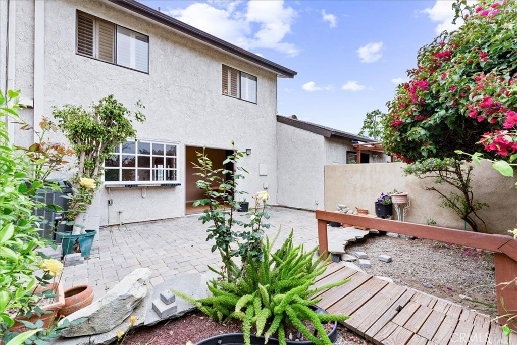 18966 E Appletree Ln