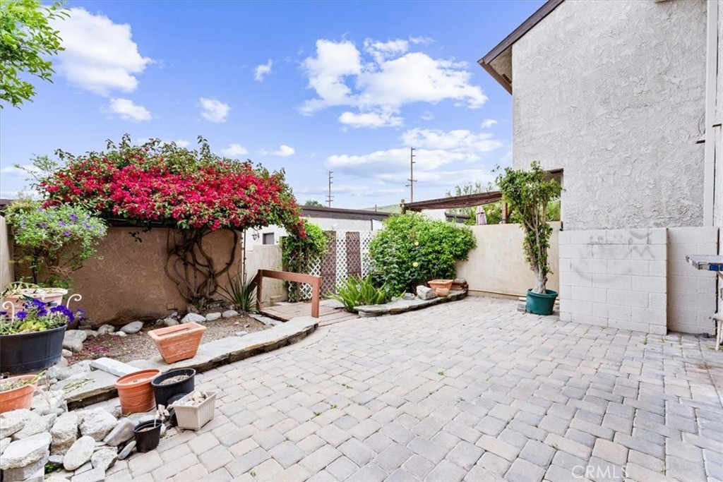 18966 E Appletree Ln