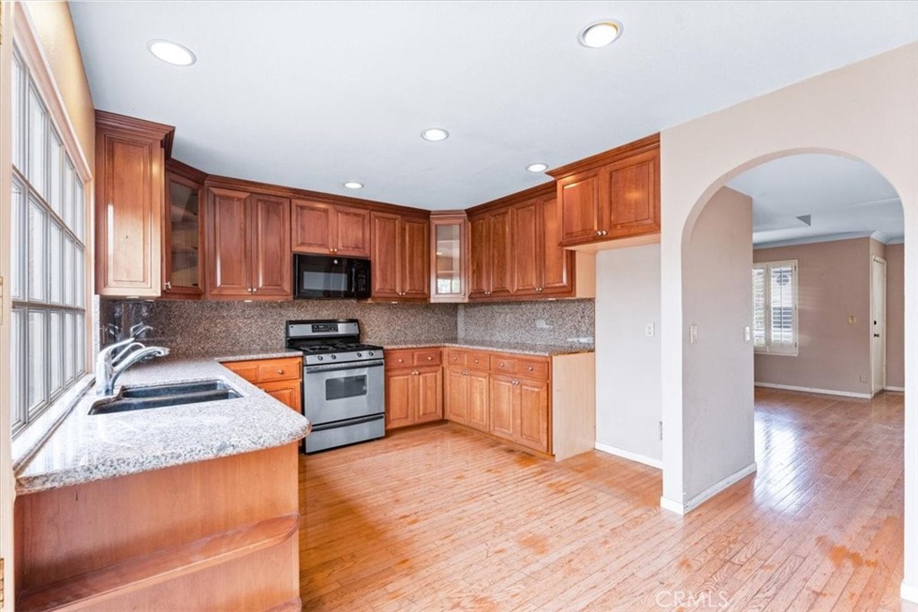 18966 E Appletree Ln