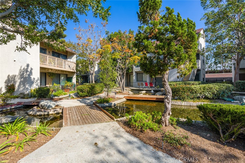 10591 Lakeside Drive S D-198