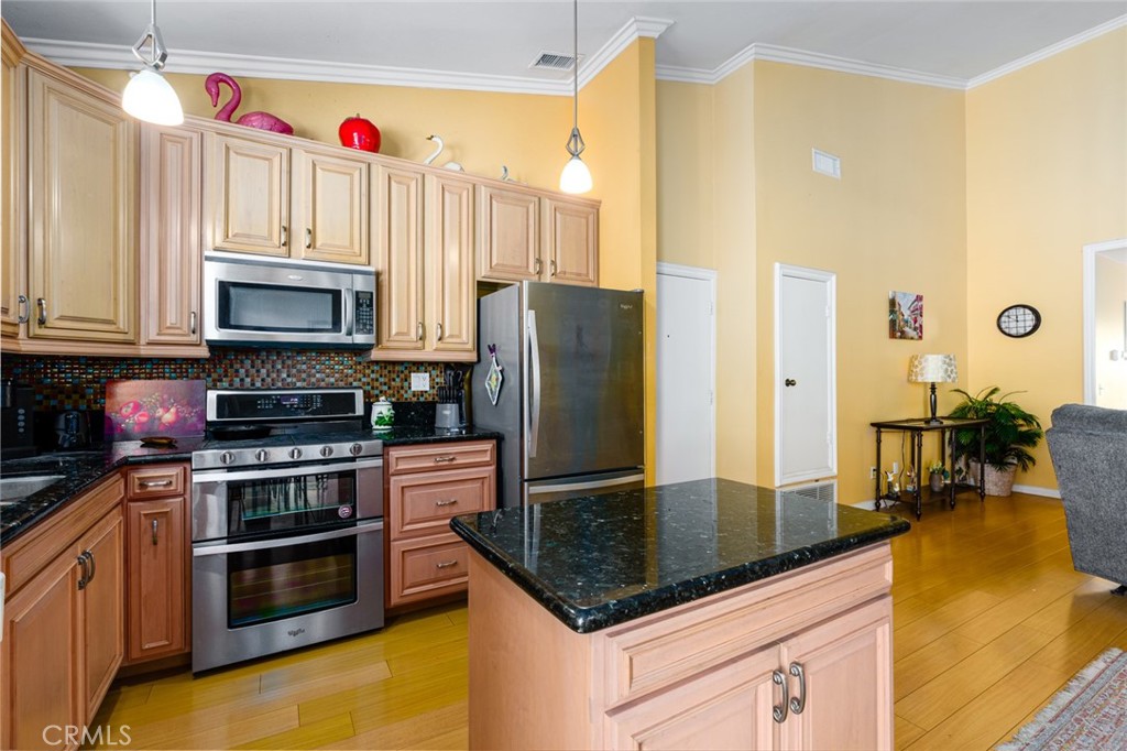 10591 Lakeside Drive S D-198