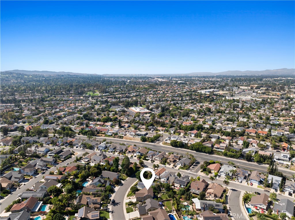 25502 La Mirada Street