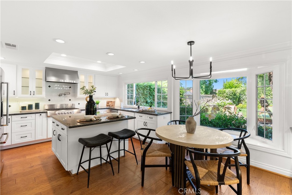 25502 La Mirada Street