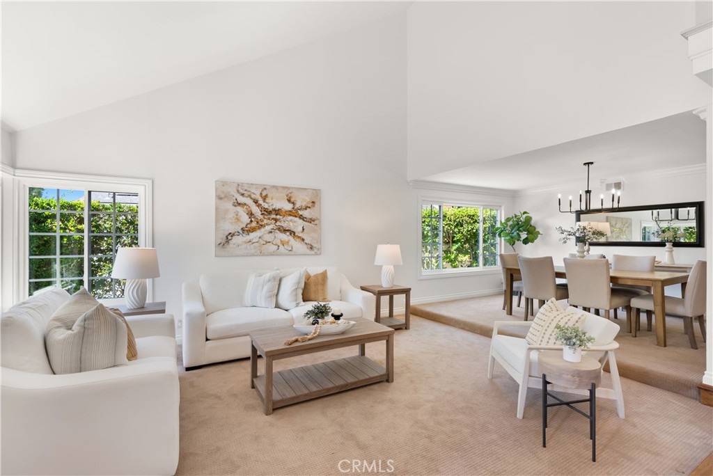 25502 La Mirada Street