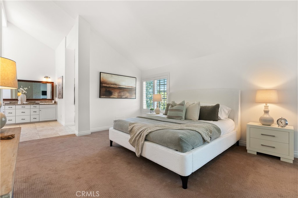 25502 La Mirada Street