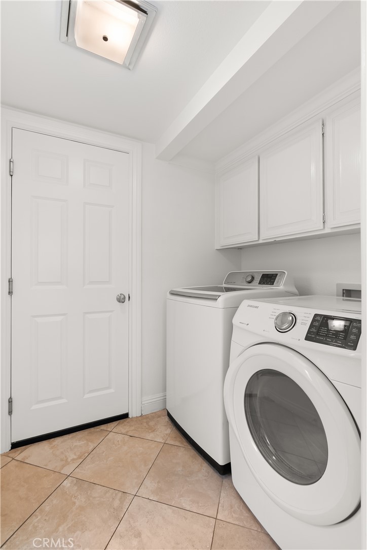 25502 La Mirada Street