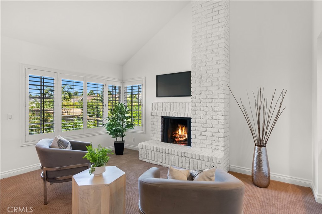 25502 La Mirada Street