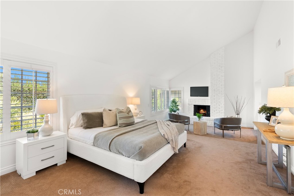 25502 La Mirada Street