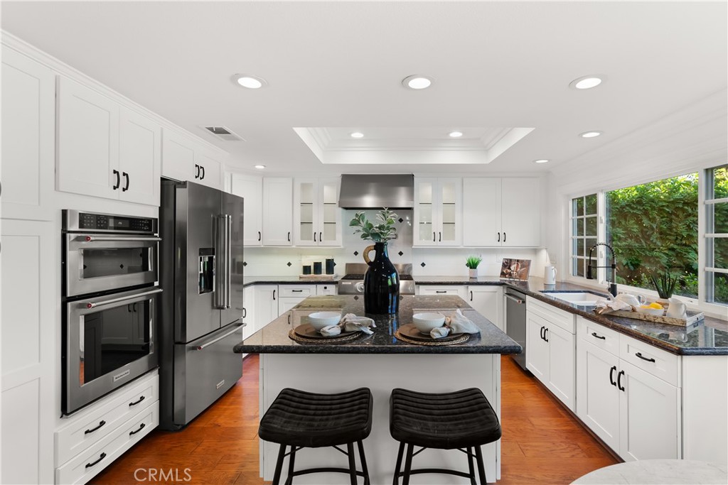 25502 La Mirada Street