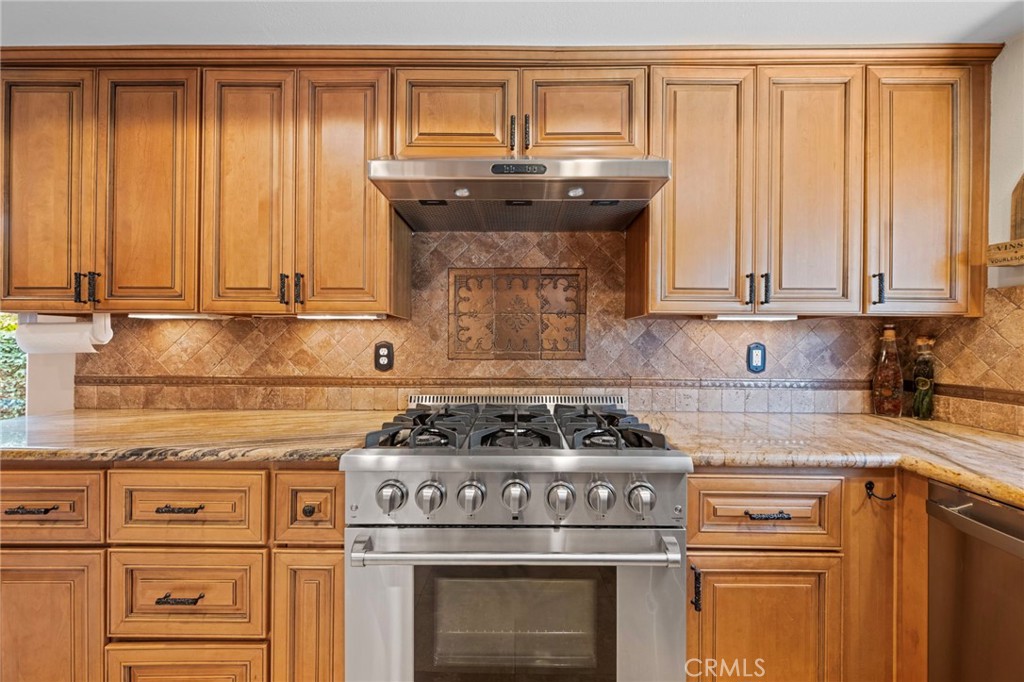 23961 Dovekie Circle