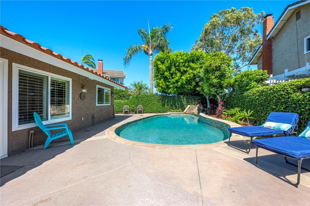 23961 Dovekie Circle