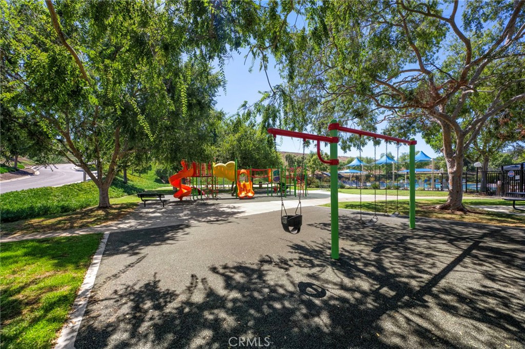 23961 Dovekie Circle