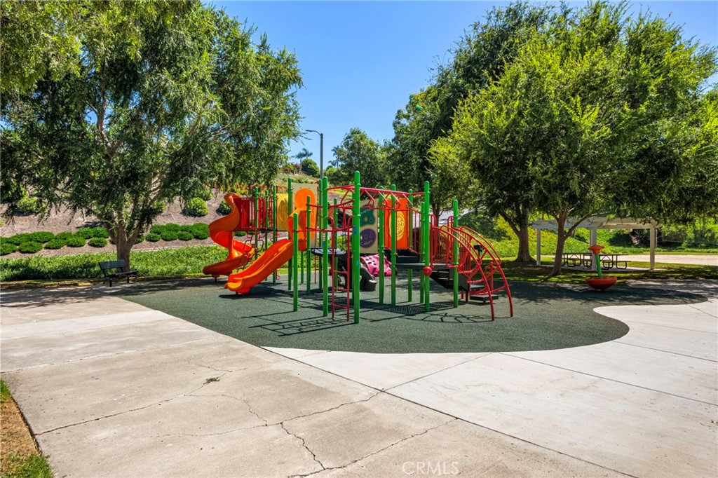 23961 Dovekie Circle