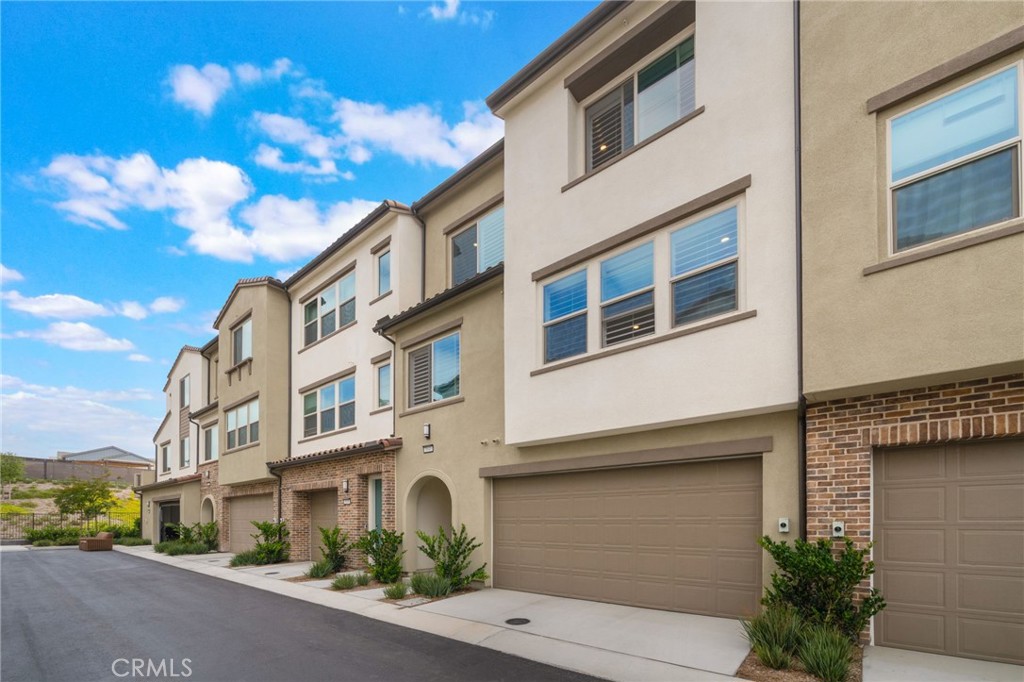 3040 Cove Court