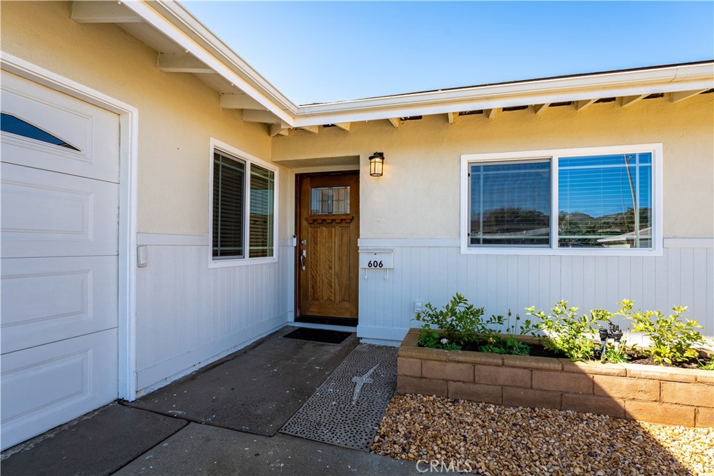 606 N Wrightwood Drive