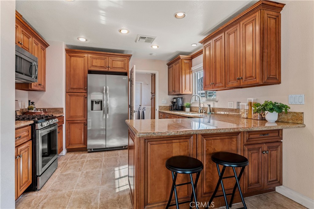 606 N Wrightwood Drive