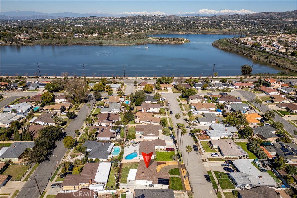 606 N Wrightwood Drive