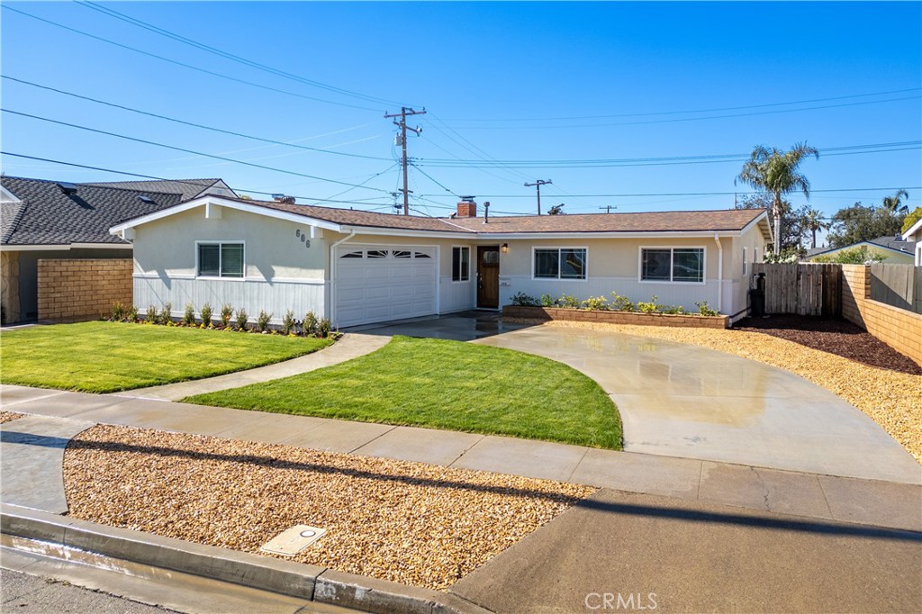 606 N Wrightwood Drive