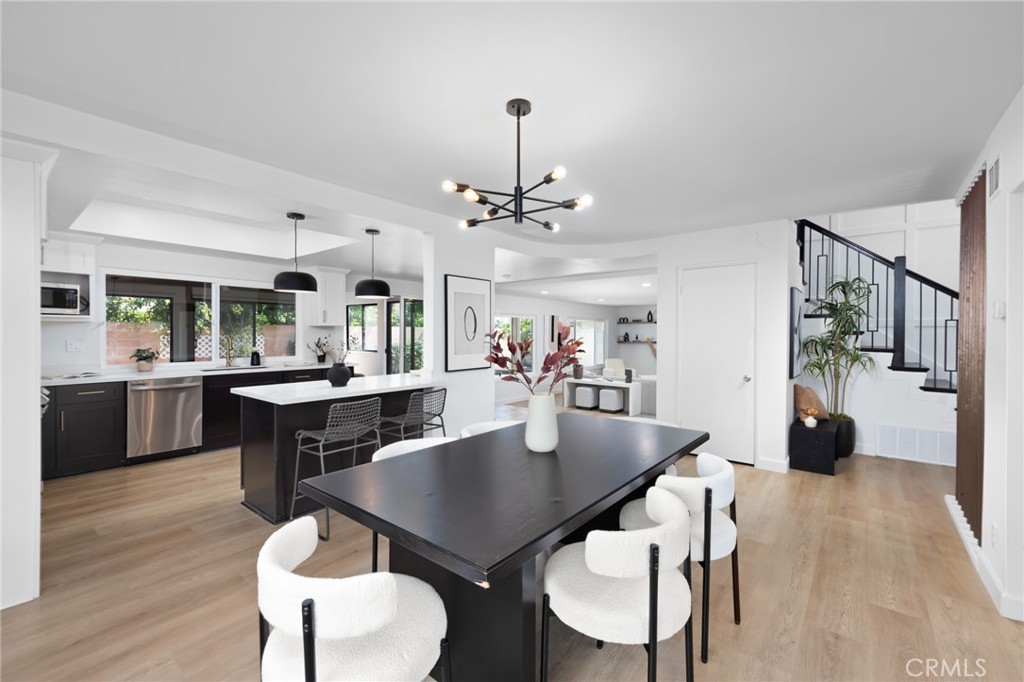 1165 N California Street