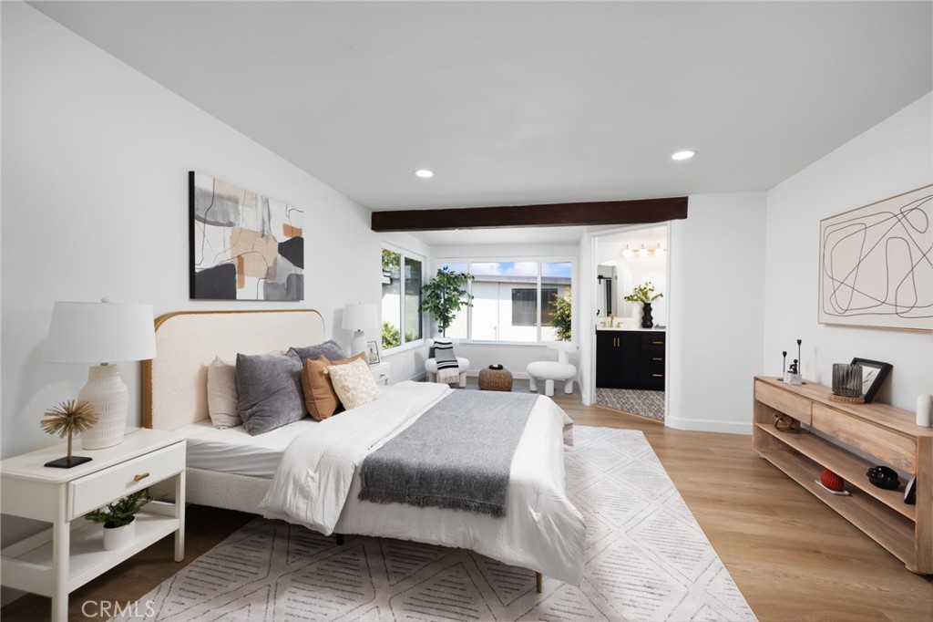 1165 N California Street