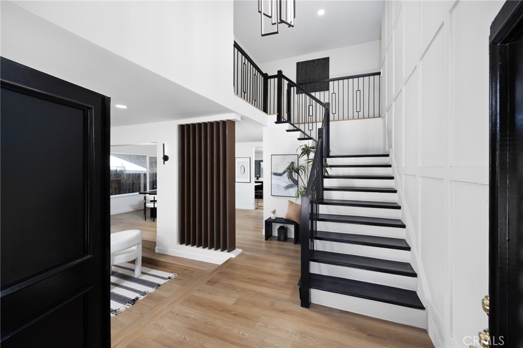 1165 N California Street