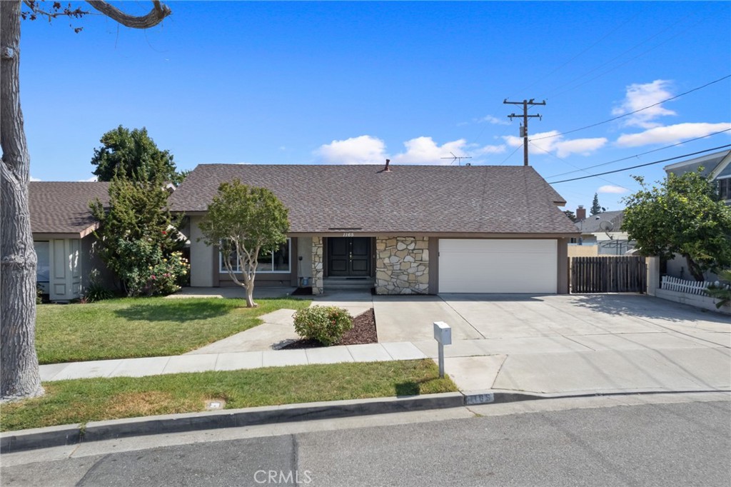 1165 N California Street