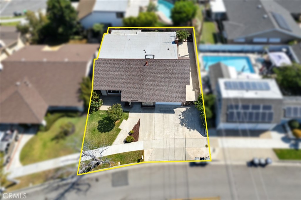 1165 N California Street