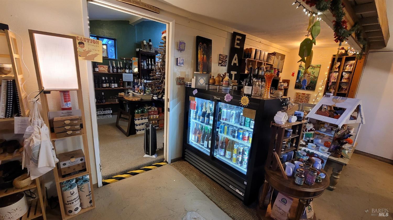 12060 Hwy 116 Highway