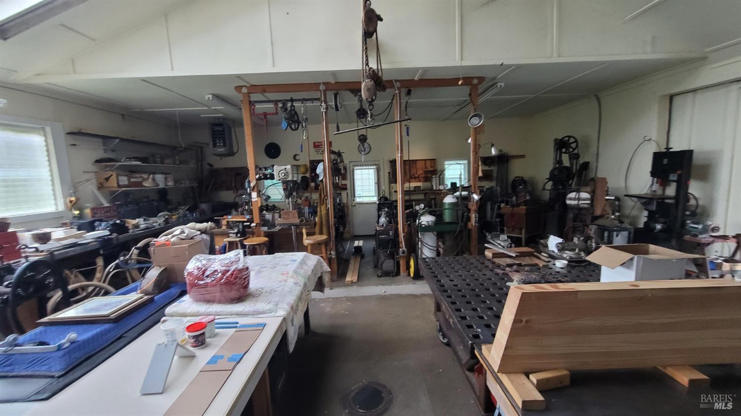 12060 Hwy 116 Highway