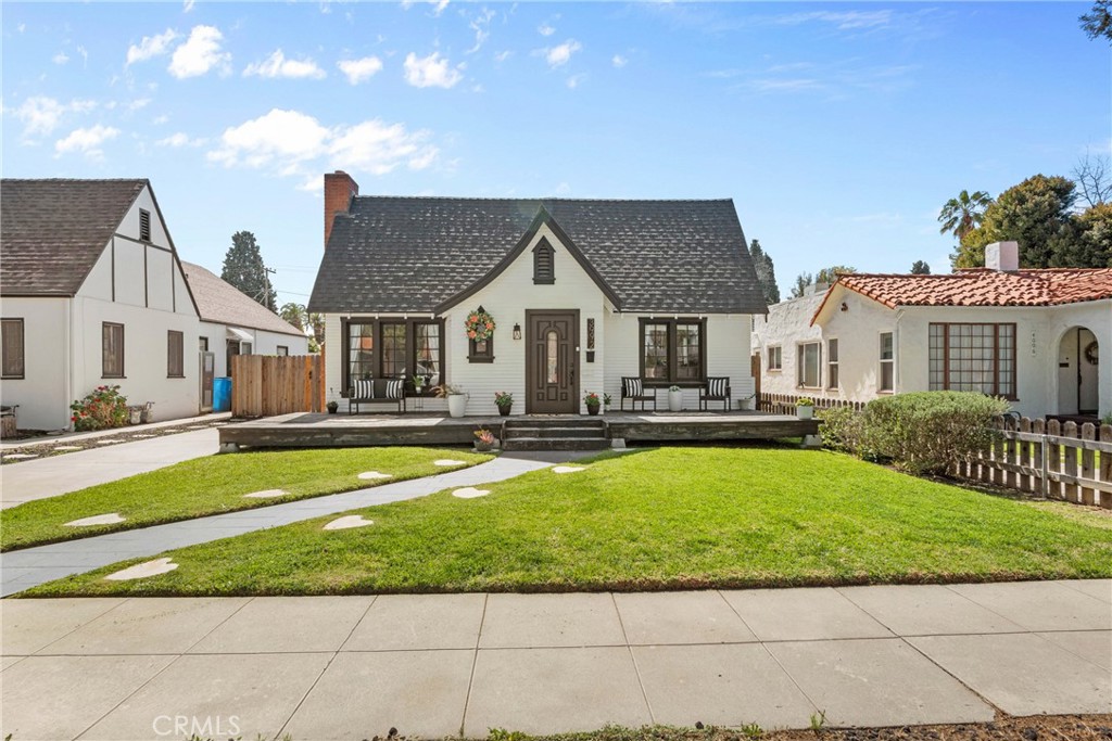 3992 Beechwood Place