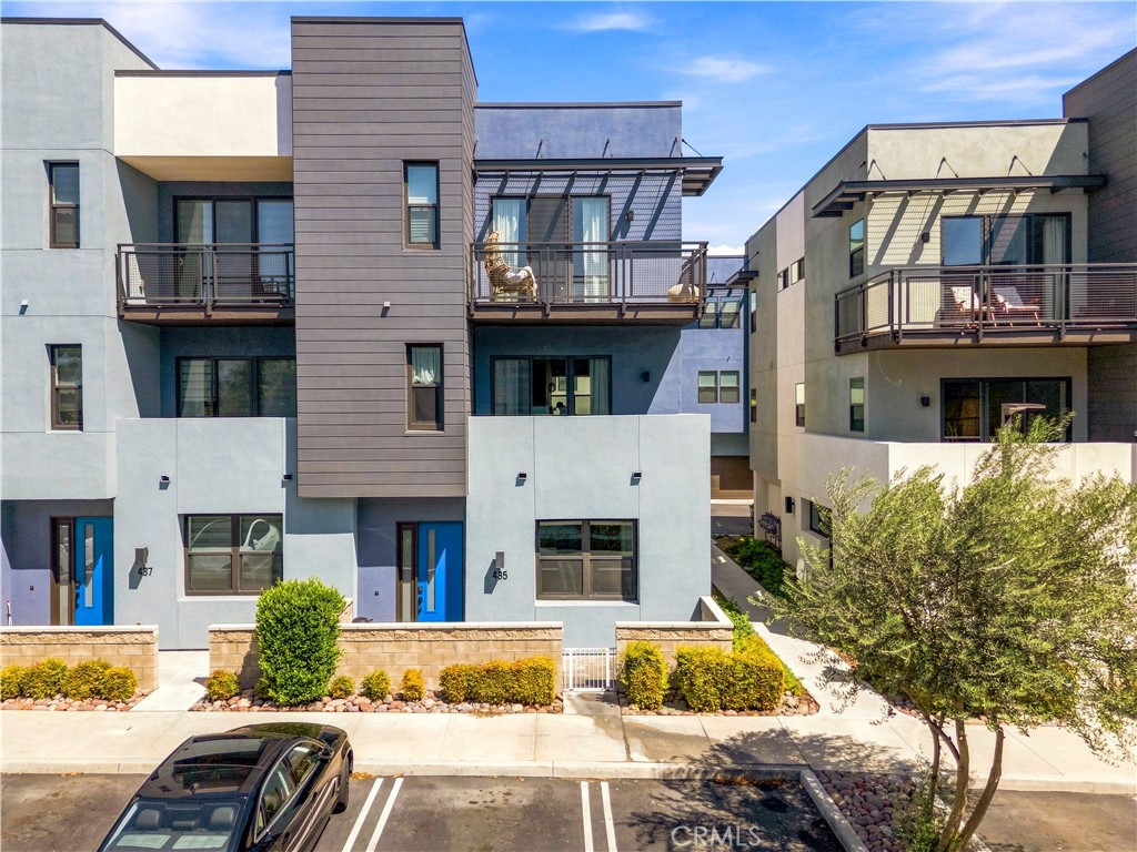 435 Village