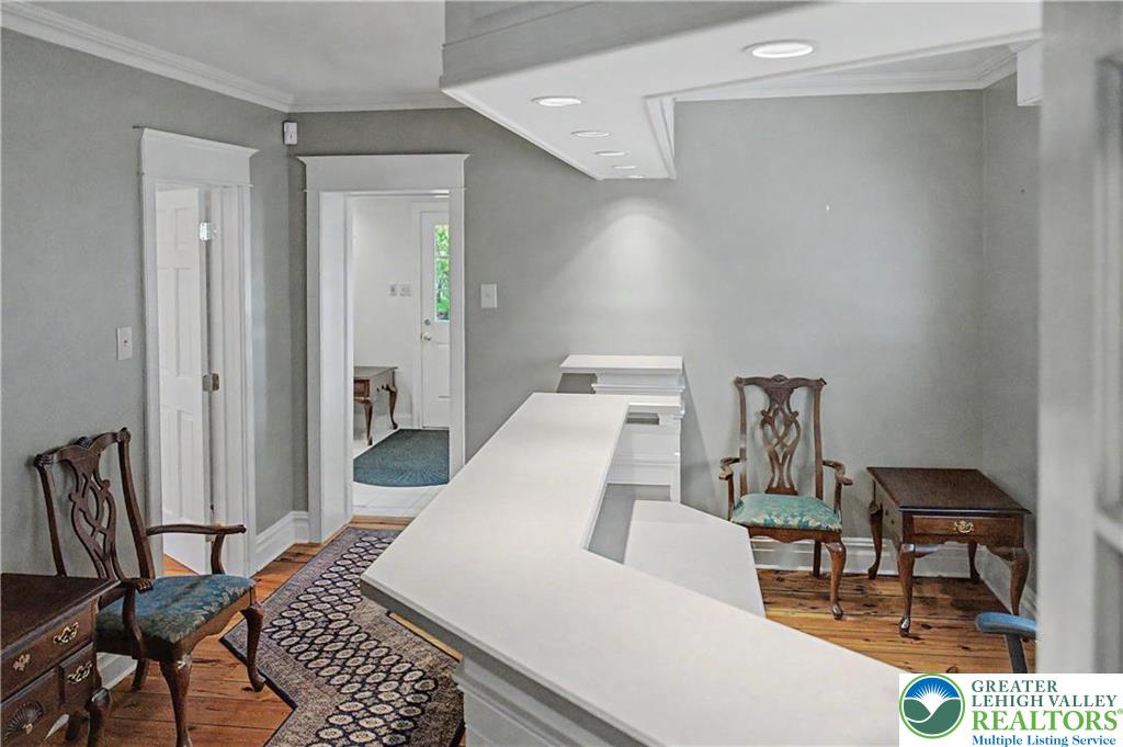32 E Center Street