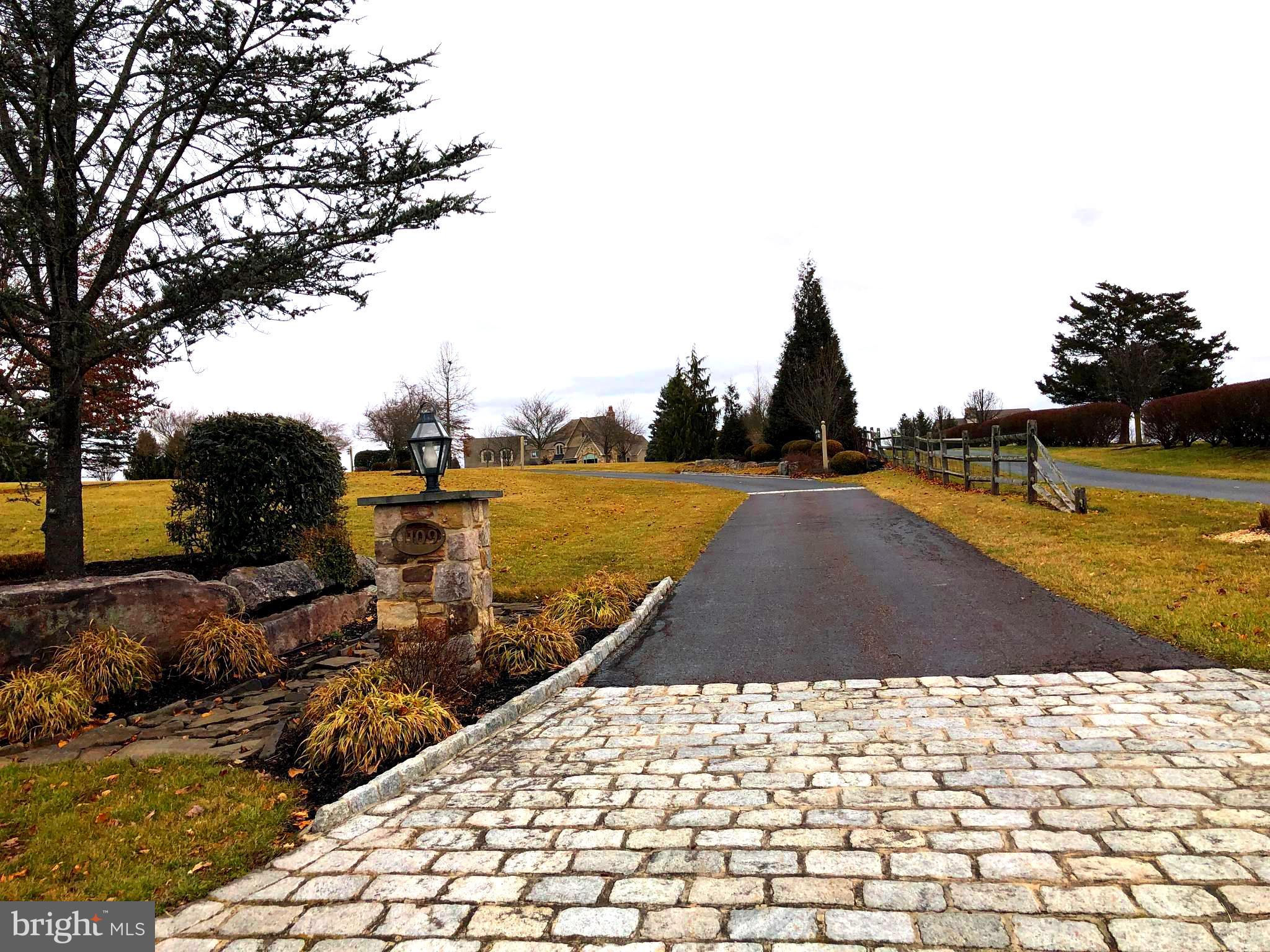 1109 Deer Run Rd