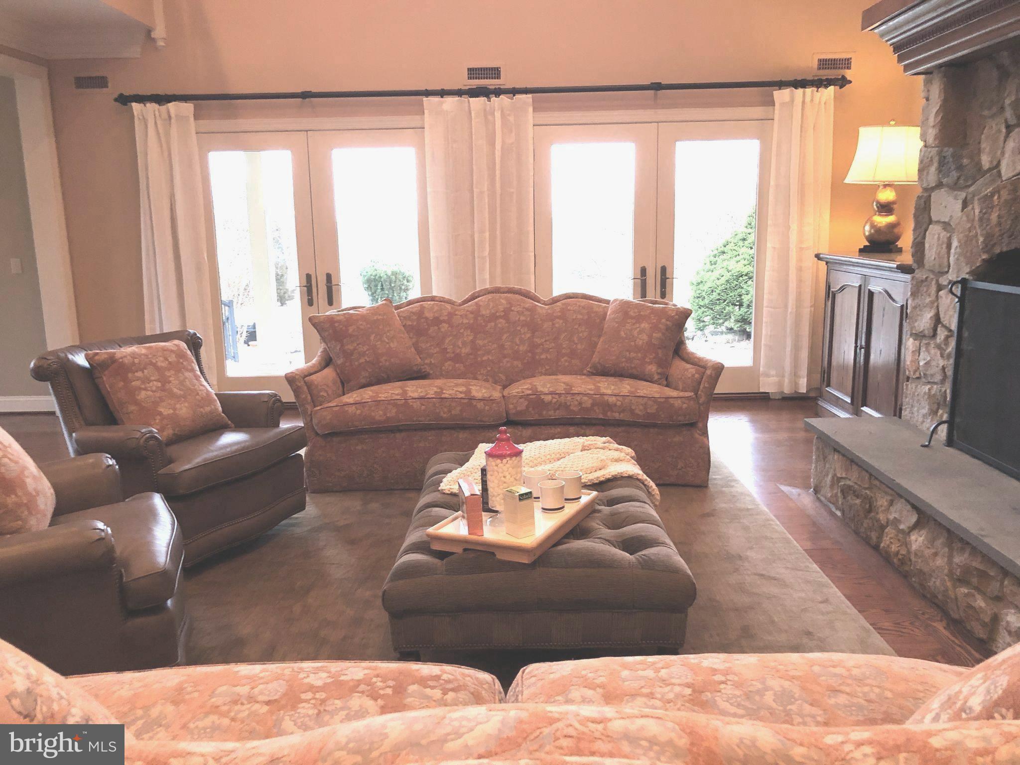 1109 Deer Run Rd