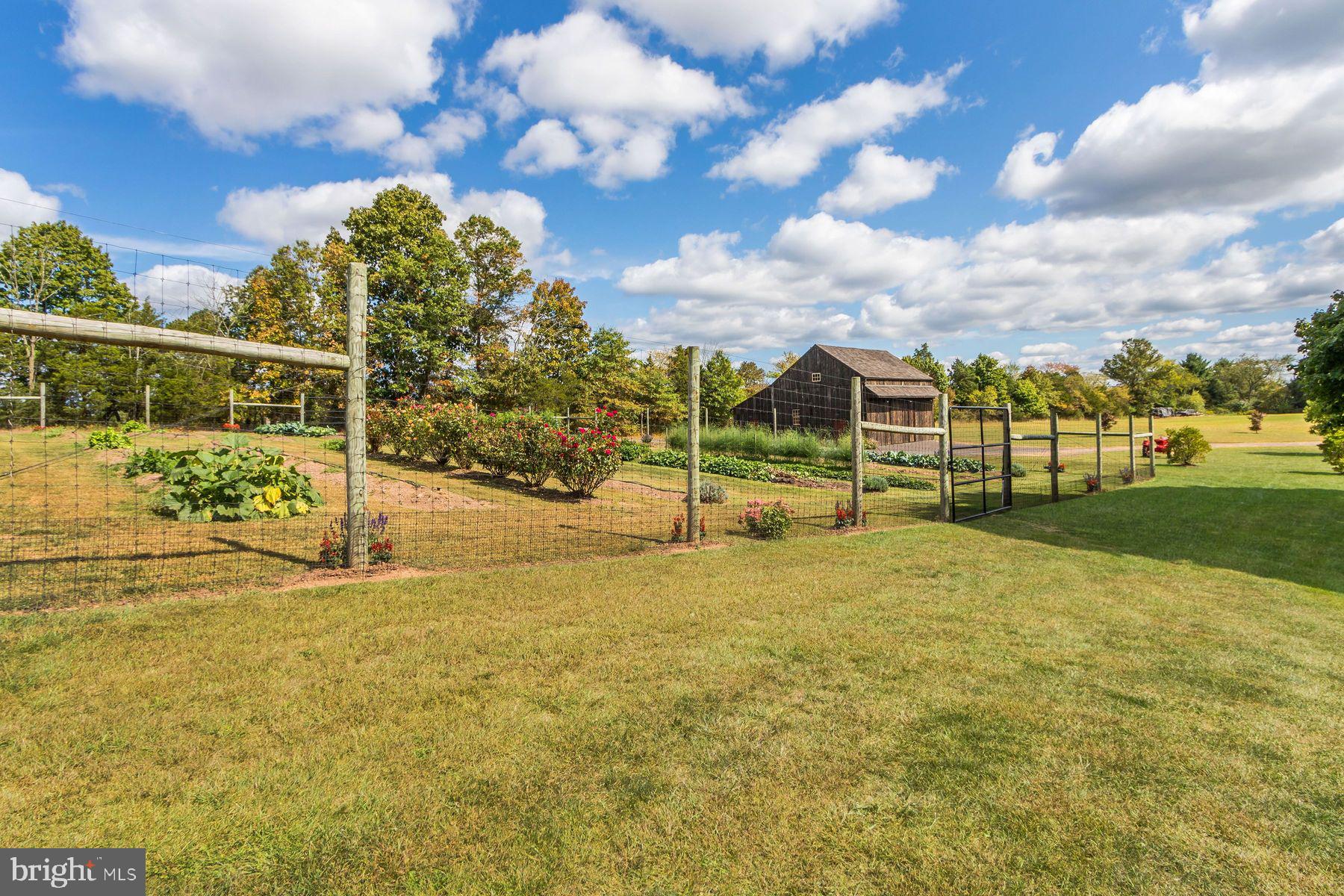 3648 Fretz Valley Rd